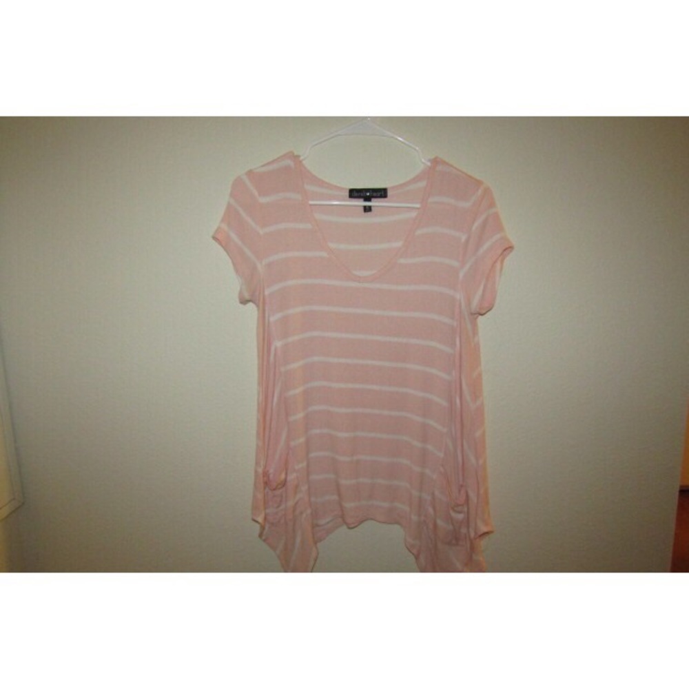 Pink Loose Top with Pockets!